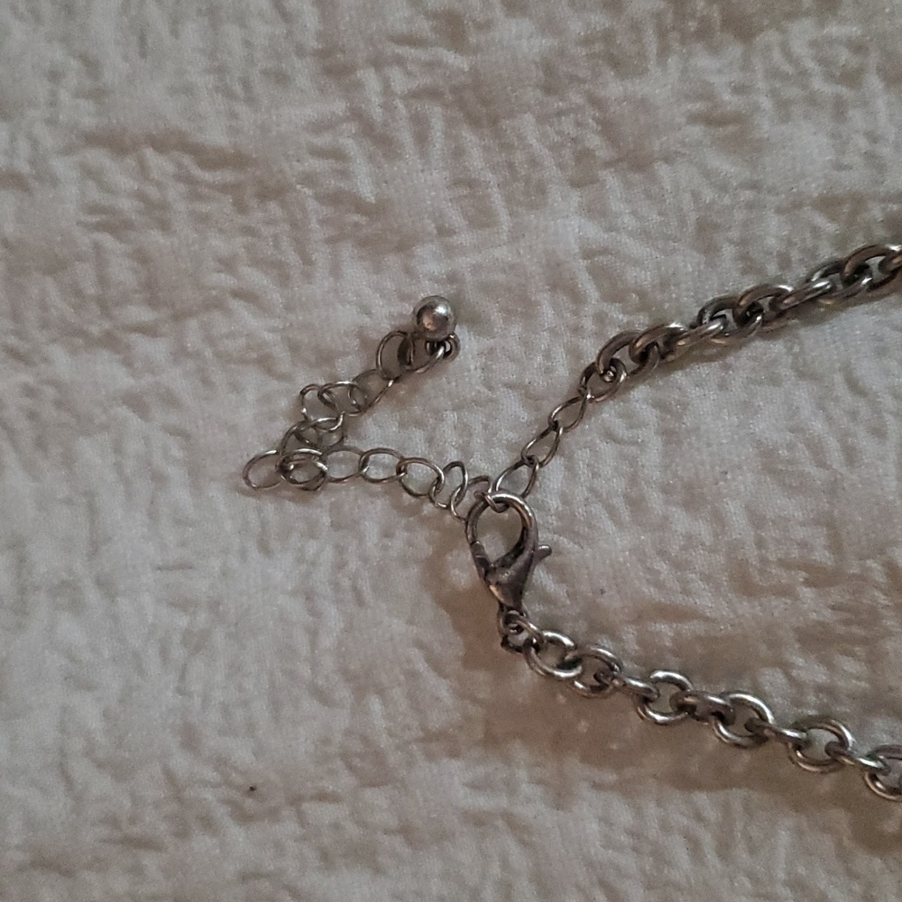 Beautiful necklace - Picture 3 of 3